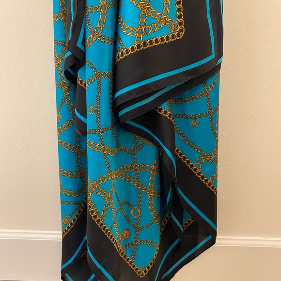 Micheal Kors Maxi Dress - Picture 9 of 9